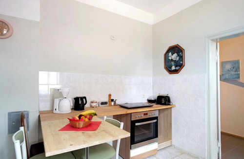 Warnitz Apartment | Apartment 'Haus Meistereck Melzow' with Shared Garden and Wi-Fi