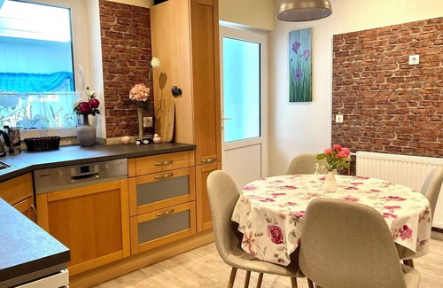 Schipkau Apartment | Apartment 'Haus Steffine' near Lake with Open Terrace & Wi-Fi