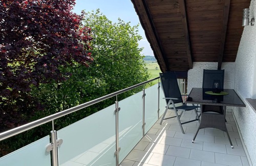 Mahlspuren im Hegau Apartment | Apartment 'Hegaublick' with Balcony and Wi-Fi