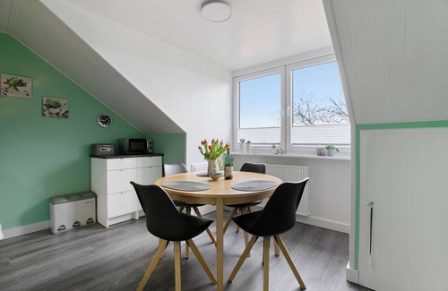 Klanxbuell Apartment | Apartment 'Helga Bauch' with Balcony and Wi-Fi