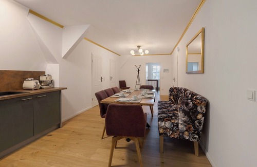 Querfurt Apartment | Apartment 'Henriette' with Shared Pool, Shared Terrace and Wi-Fi