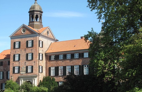 Malente Apartment | Apartment 'Hermine An Der Schwentine' with Private Terrace and Wi-Fi