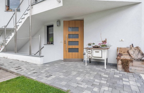 Santa Maddalena Apartment | Apartment "Hilber App Sass Rigais" with Mountain View, Terrace and Wi-Fi
