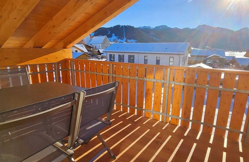 Halblech Apartment | Apartment Hipp No. 11 - 67m² new building on the top floor with balcony, mountain and castle view Top location
