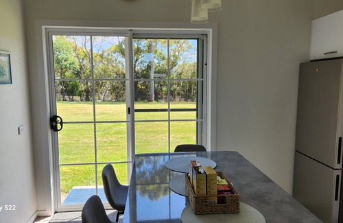 Geilston Bay Apartment | Apartment Hobart Two Bedroom Self Contained in Geilston Bay. Pet friendly.
