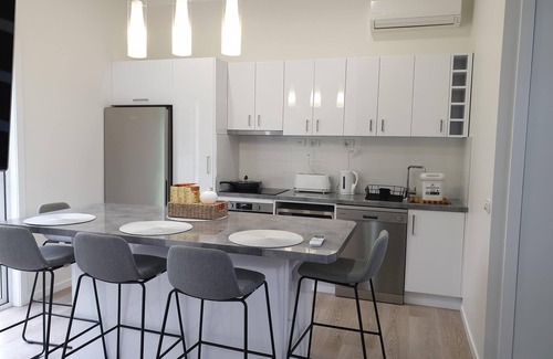 Geilston Bay Apartment | Apartment Hobart Two Bedroom Self Contained in Geilston Bay. Pet friendly.