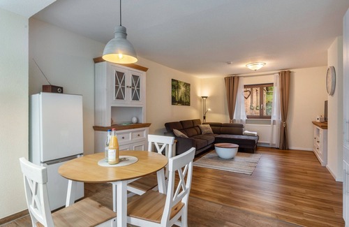 Gammelsbach Apartment | Apartment 'Hof Helmenhube 1' with Shared Terrace, Shared Garden and Wi-Fi