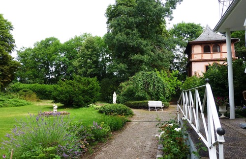 Essingen Apartment | Apartment "Hofgut Dreihof" on the golf course
