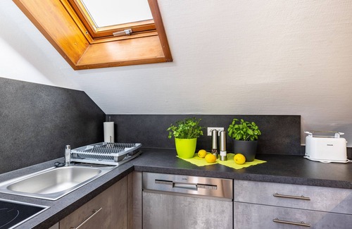 Bad Urach Apartment | Apartment 'Hohenurach' with Mountain View, Shared Terrace and Wi-Fi
