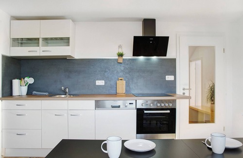 Perach Apartment | Apartment 'Horst' with Balcony and Wi-Fi