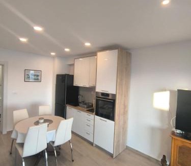 Bratus Apartment | Apartment Hortenzija