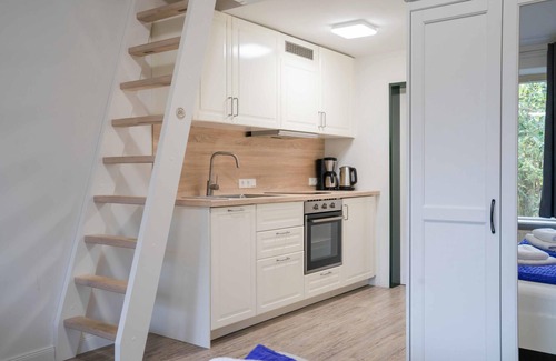 Esgrus Apartment | Apartment house Brunsholm Apartment 3 with attic with garden access