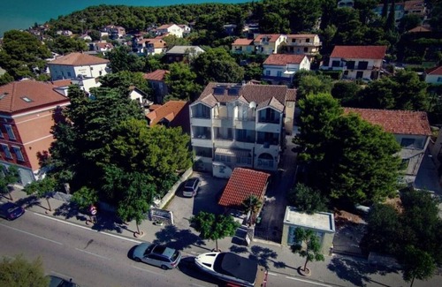 Tijesno Apartment | Apartment house Kosirina-Tisno
