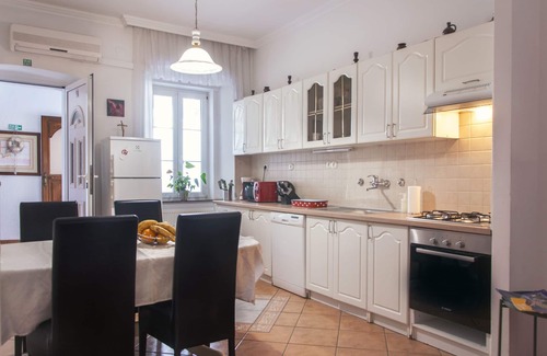 Tijesno Apartment | Apartment house Kosirina-Tisno