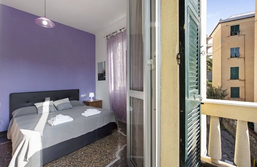 Quarto dei Mille Apartment | Apartment 'House LEOMAR' with Balcony, Wi-Fi and A/C