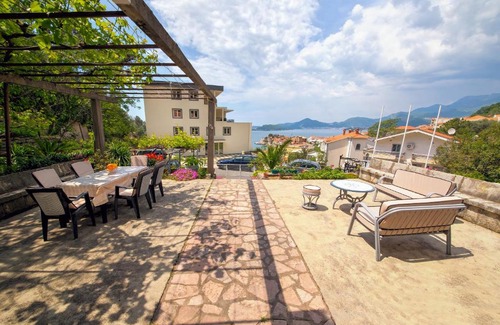 Sveti Stefan Apartment | Apartment House Sonja