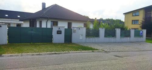 Svaty Kriz Apartment | Apartment house with sauna and jacuzzi Svätý Kríž 1