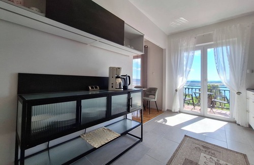 Jadranovo Apartment | Apartment Fruk (113512-A1) - Jadranovo (Crikvenica)