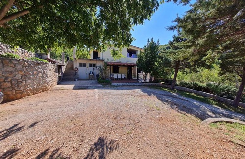 Sibinj Krmpotski Apartment | Apartment ∙ 4 bedrooms ∙ 8 guests