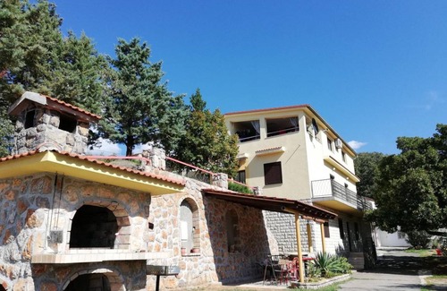 Sibinj Krmpotski Apartment | Apartment ∙ 4 bedrooms ∙ 8 guests