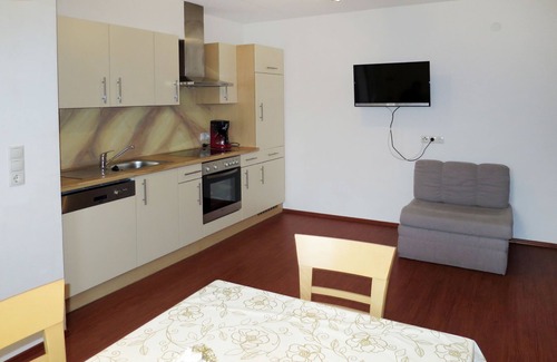 Hainzenberg Apartment | Apartment Huber by Interhome