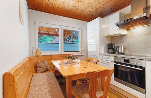 Ohlsbach Apartment | Apartment 'Huber' with Mountain View, Shared Pool and Wi-Fi