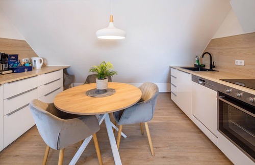 Philippinenhof-Warteberg Apartment | Apartment 'Hue Space Air' with Wi-Fi