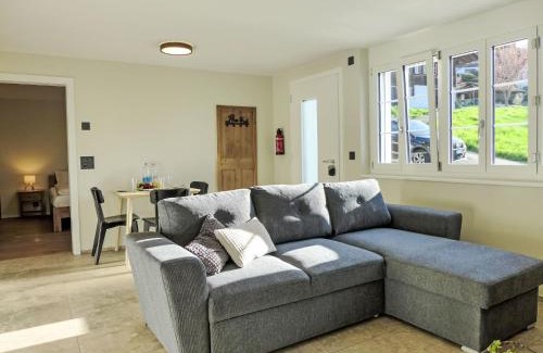 Krattigen Apartment | Apartment Huus Chloster- Apt Niesen by Interhome