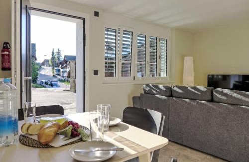 Krattigen Apartment | Apartment Huus Chloster- Apt Niesen by Interhome