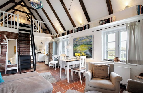 Ockholm Apartment | Apartment 'Hyggelig Am Deich - Ockholm' with Private Terrace, Shared Garden and Wi-Fi