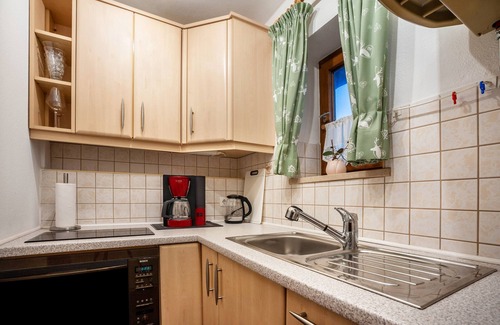 Urspring Apartment | Apartment 'In Urspring Am Lechstausee' with Mountain View, Shared Garden and Balcony