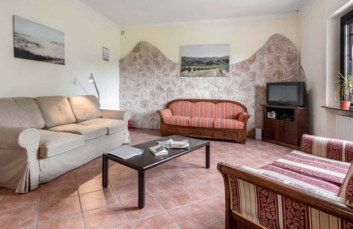 Francia-Casella Apartment | Apartment "il Loggione" Villa I Due Padroni, with pool