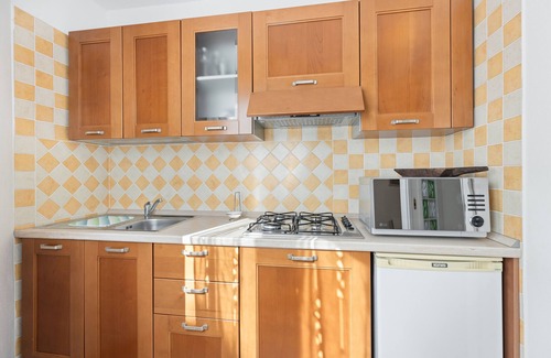 Scano di Montiferro Apartment | Apartment 'Il Fascino Del Borgo Al Primo Piano' with Wi-Fi and Air Conditioning
