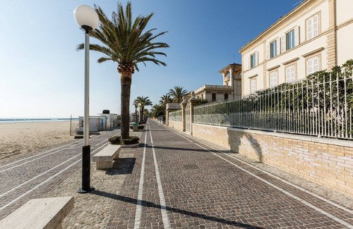 Grottammare Apartment | Apartment Il Corallo. One step from the sea