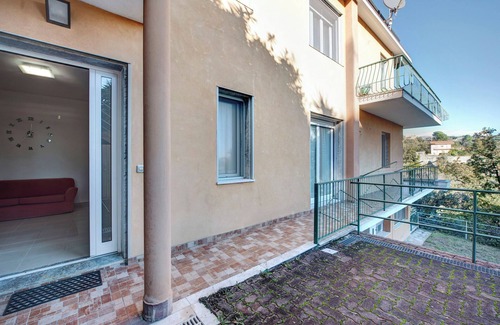 Celle Ligure Apartment | Apartment 'Il Porto' with Private Terrace, Private Garden and Wi-Fi