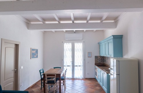 Patresi House | Apartment 'Il Rosmarino' with Sea View, Wi-Fi and Air Conditioning