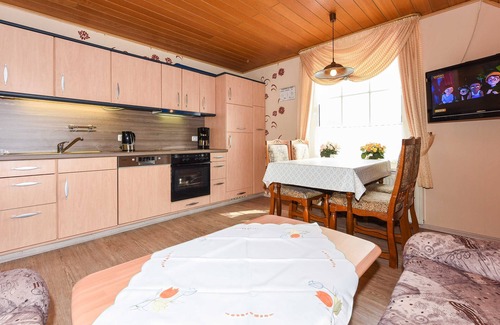 Stedesdorf Apartment | Apartment "Ilka" - Country house "Oldenhof"