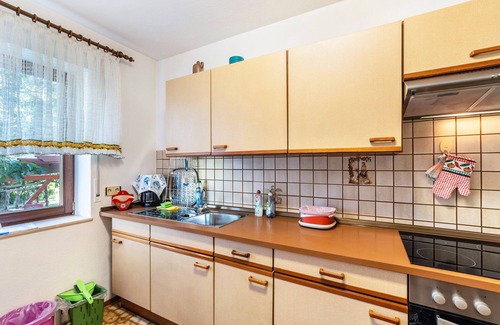 Ottersweier Apartment | Apartment 'Ilona' with Private Garden, Balcony and Wi-Fi