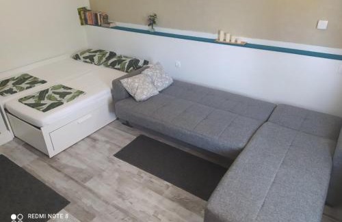 Katsaraiika Apartment | apartment in a country house#