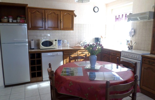 Locmaria-Plouzane Apartment | APARTMENT IN A HOUSE OF CHARACTER IN THE COUNTRY