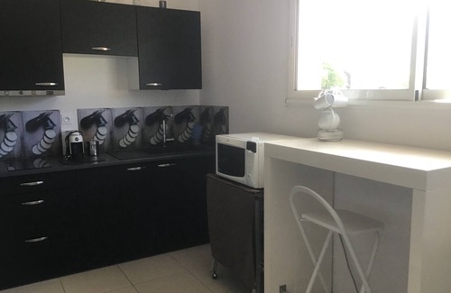 Sorede Apartment | Apartment in a haven of peace 10 mm from the Mediterranean Sea.