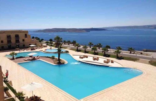 Ghajnsielem Apartment | Apartment in a tranquil environment with fantastic views of the Mediterranean