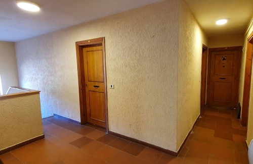 Pizzoferrato House | Apartment in a valley of light