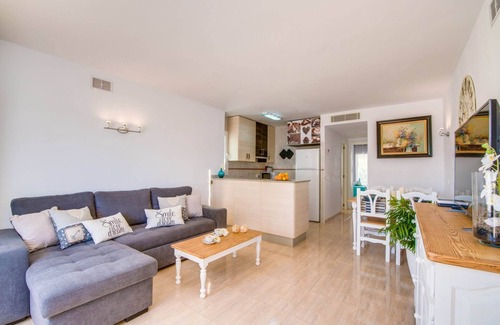 Alcudia Apartment | Apartment in Alcudia with Beachfront Views