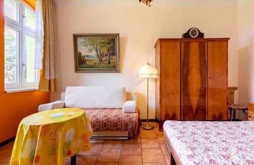 Altentreptow Apartment | Apartment in Altentreptow with Garden
