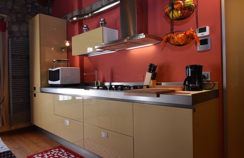 Teolo Apartment | Apartment in an 18th century village in the regional park of the Euganean Hills