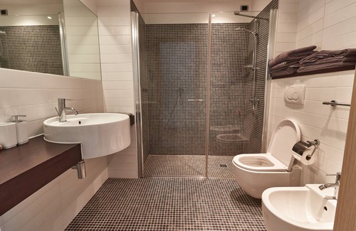 Schio Condo | Apartment in an apartment complex
