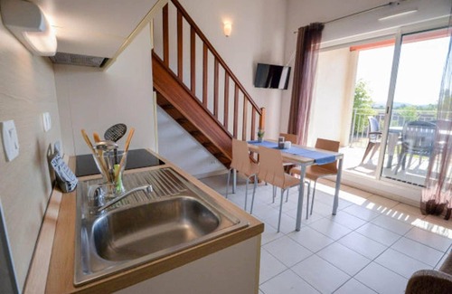 Azille Apartment | Apartment in Azille near Lac de Jouarres