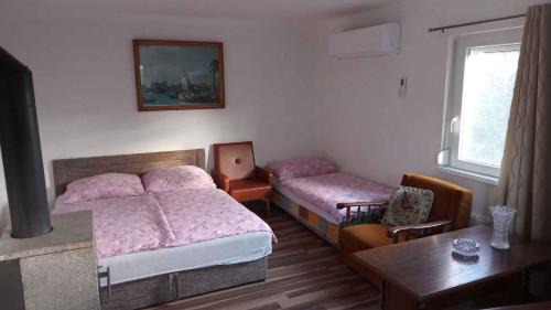 Balatonbereny House | Apartment in Balatonbereny - Balaton 18124