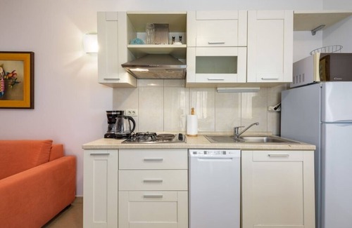 Basanija Apartment | Apartment in Bašanija with Terrace, Air condition, WIFI (113-2)